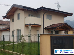 Infissi pvc bianco villetta finestre scorrevoli brianza monza milano
