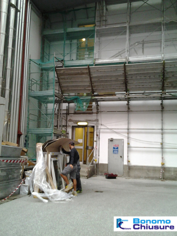 Fornitura installazione serramenti rai palazzina