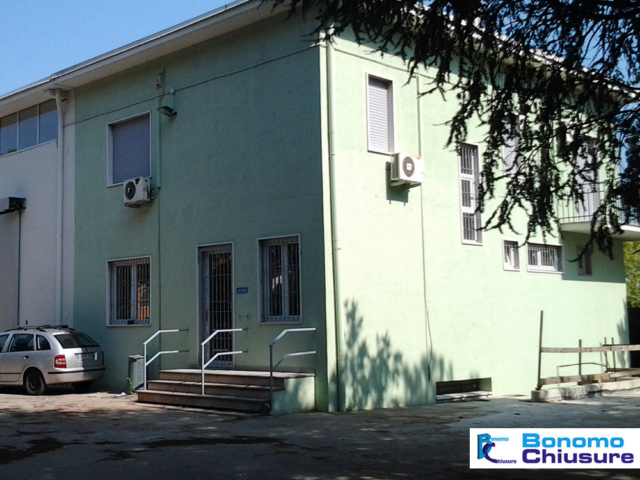 rivestimento capannone industriale serramenti pvc palazzina uffici milano